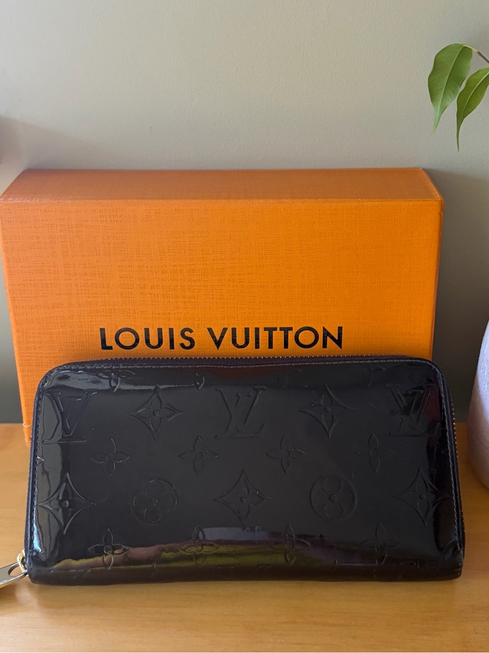 LOUIS VUITTON Monogram Vernis Zippy Long Wallet - AUTHENTIC